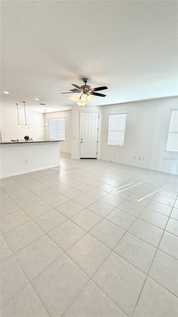 SAWGRASS LNDGS - Residential