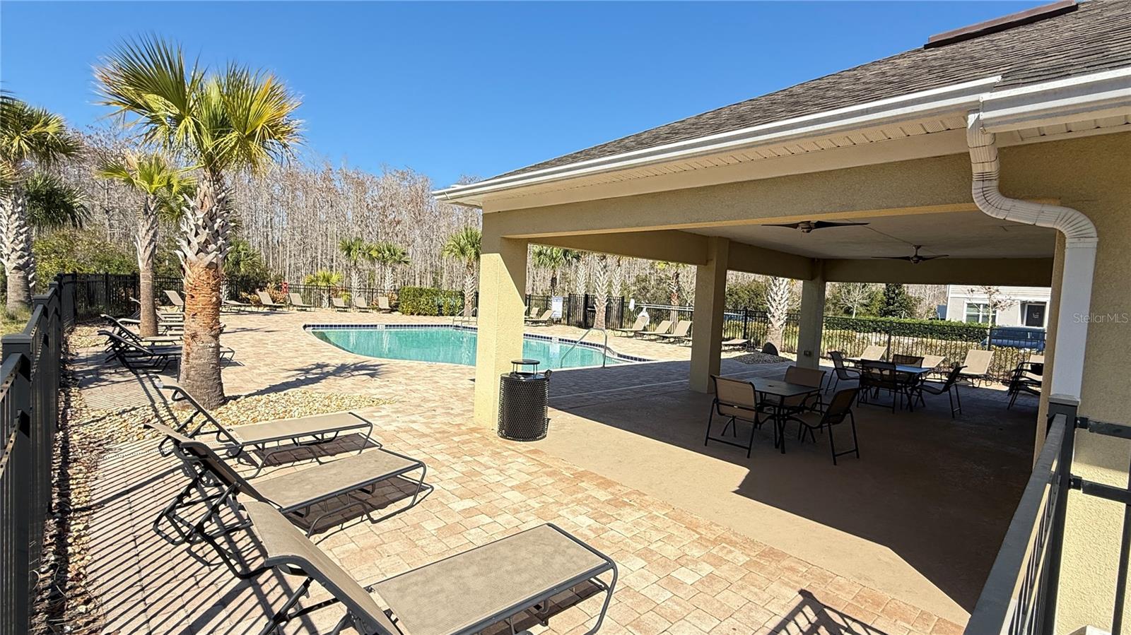 SAWGRASS LNDGS - Residential