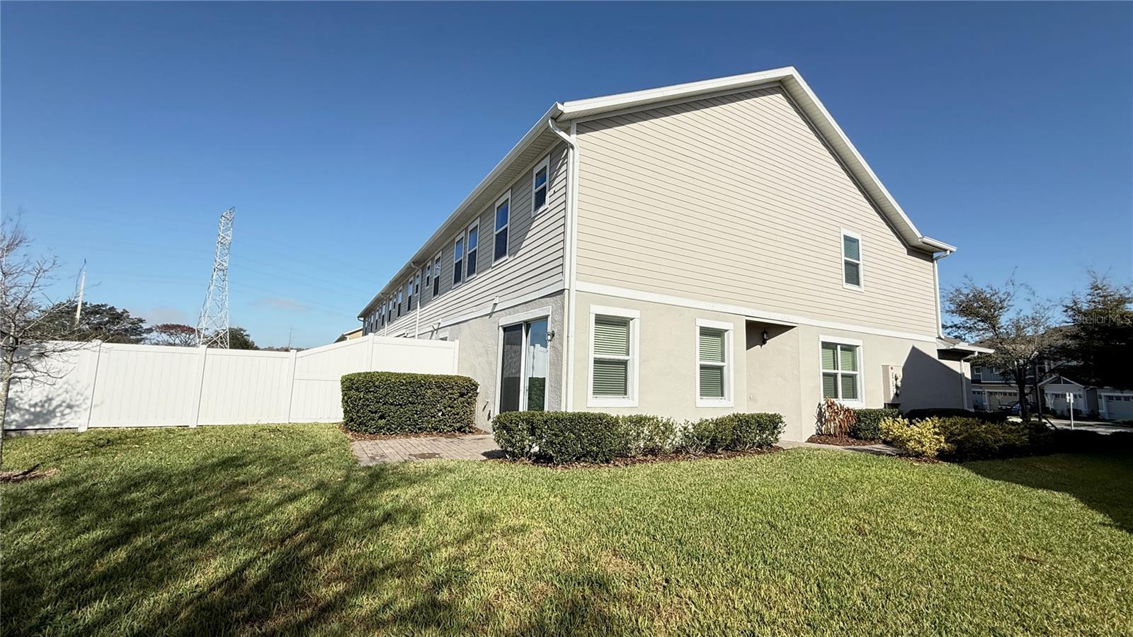 SAWGRASS LNDGS - Residential