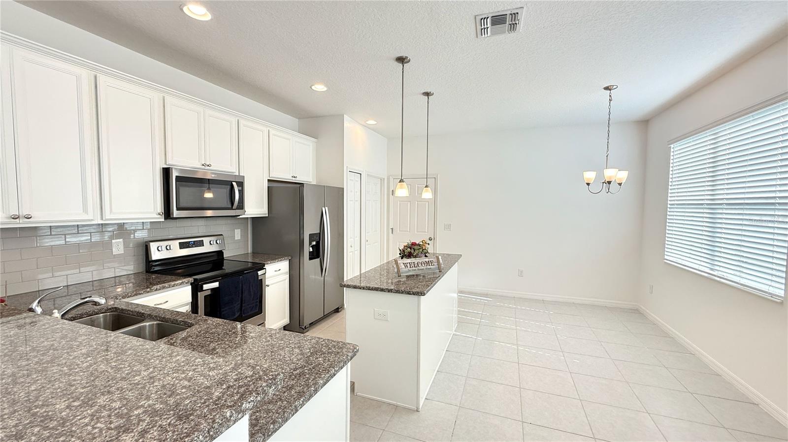 SAWGRASS LNDGS - Residential