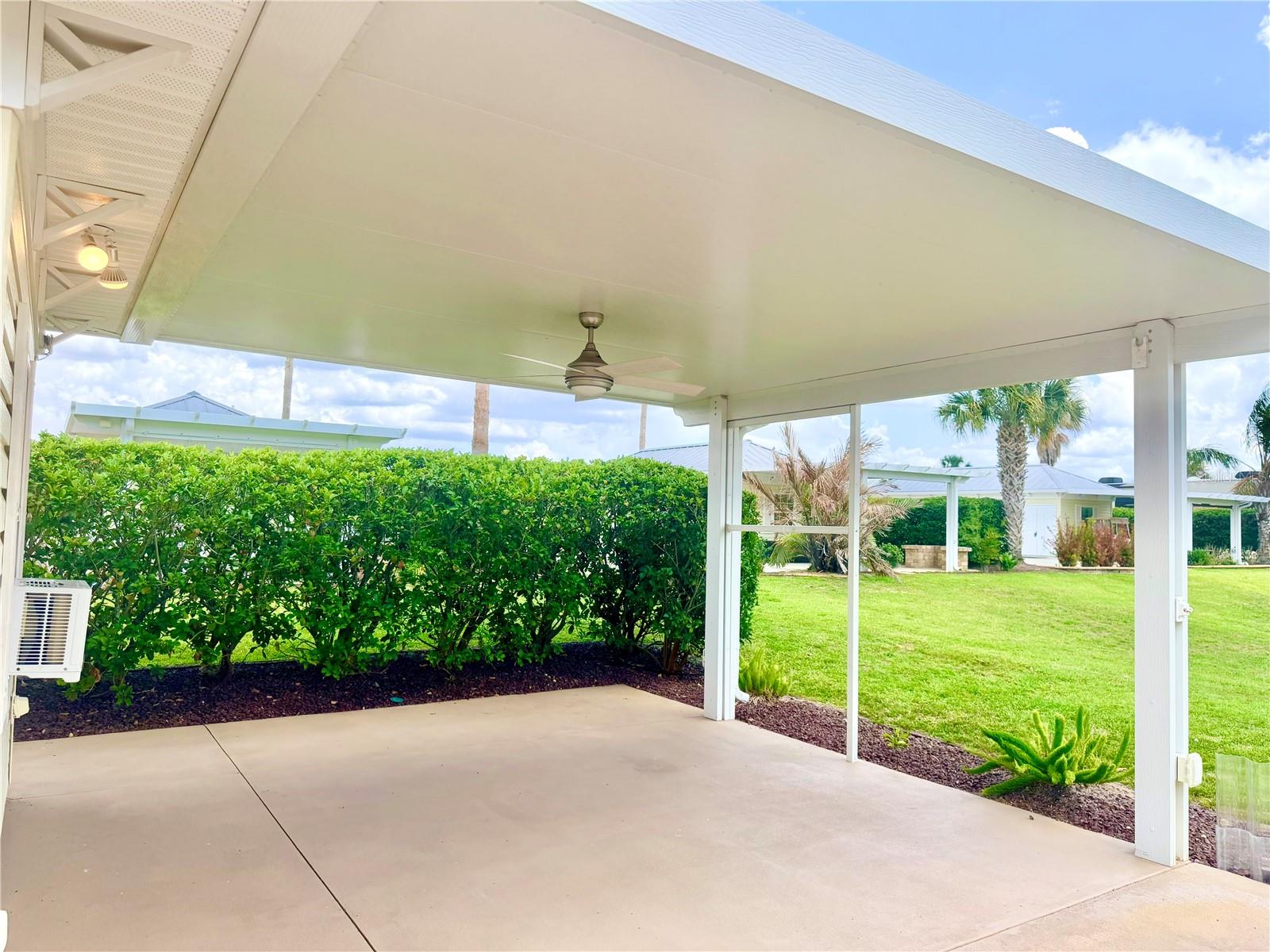 FLORIDA GRANDE MOTOR COACH RESORT - Land