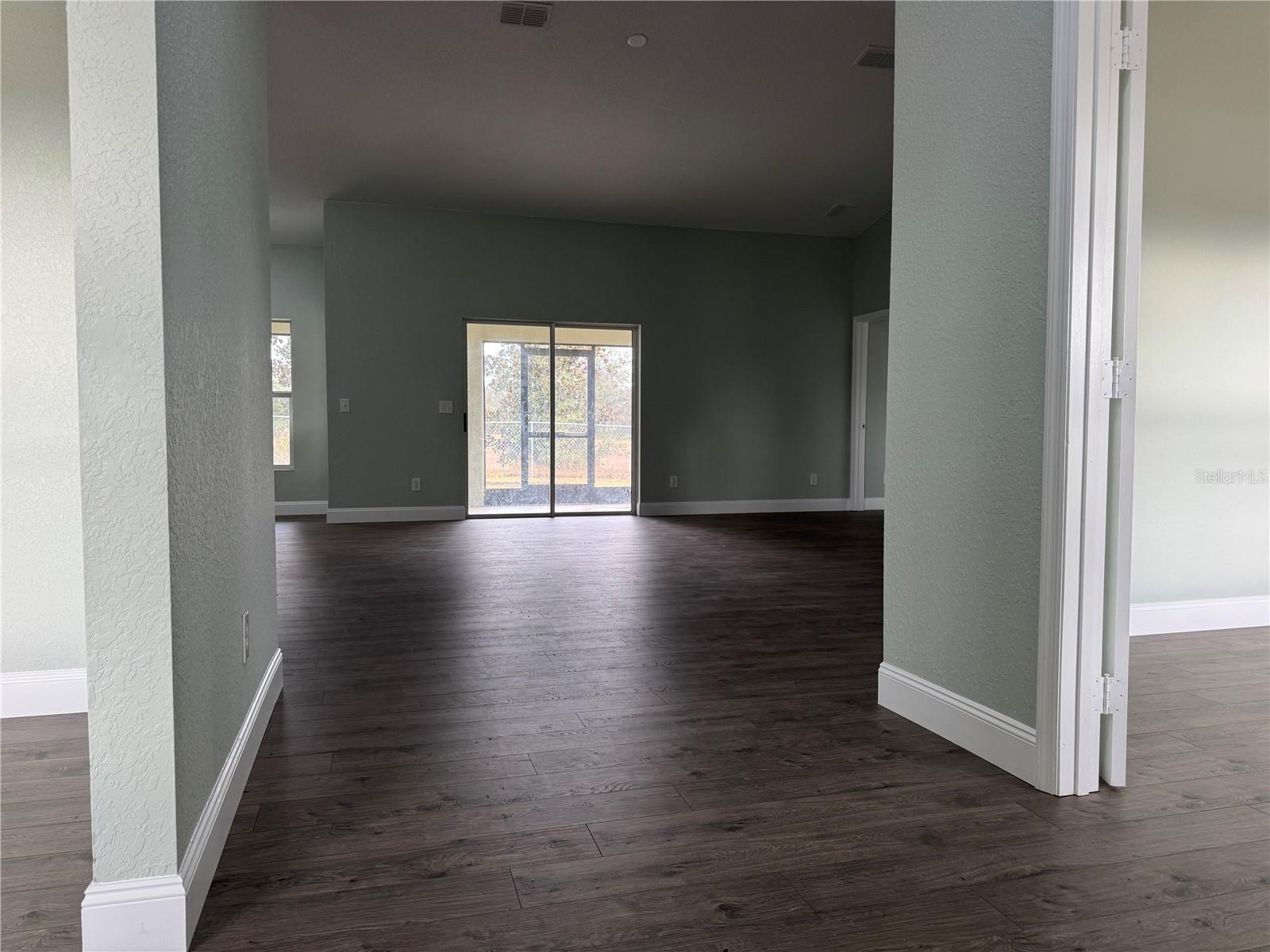 SILVER SPGS SHORES UN 17 - Residential