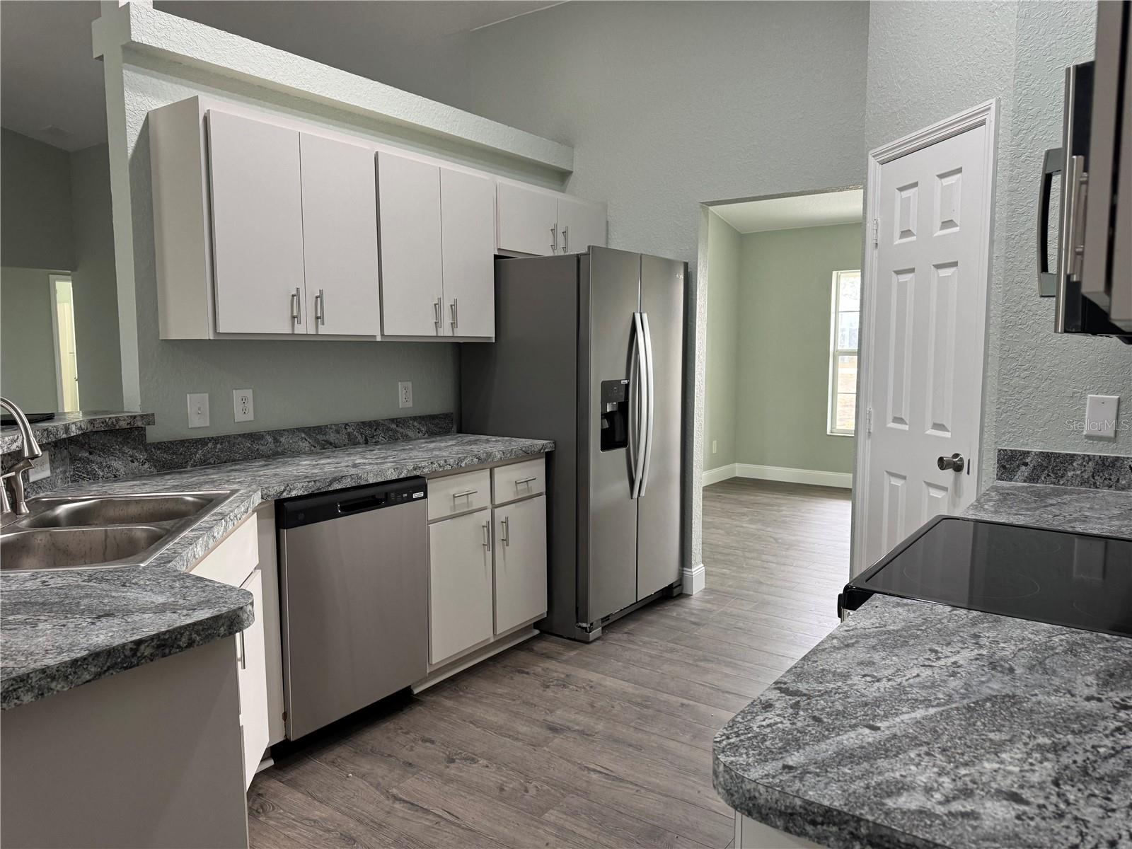 SILVER SPGS SHORES UN 17 - Residential