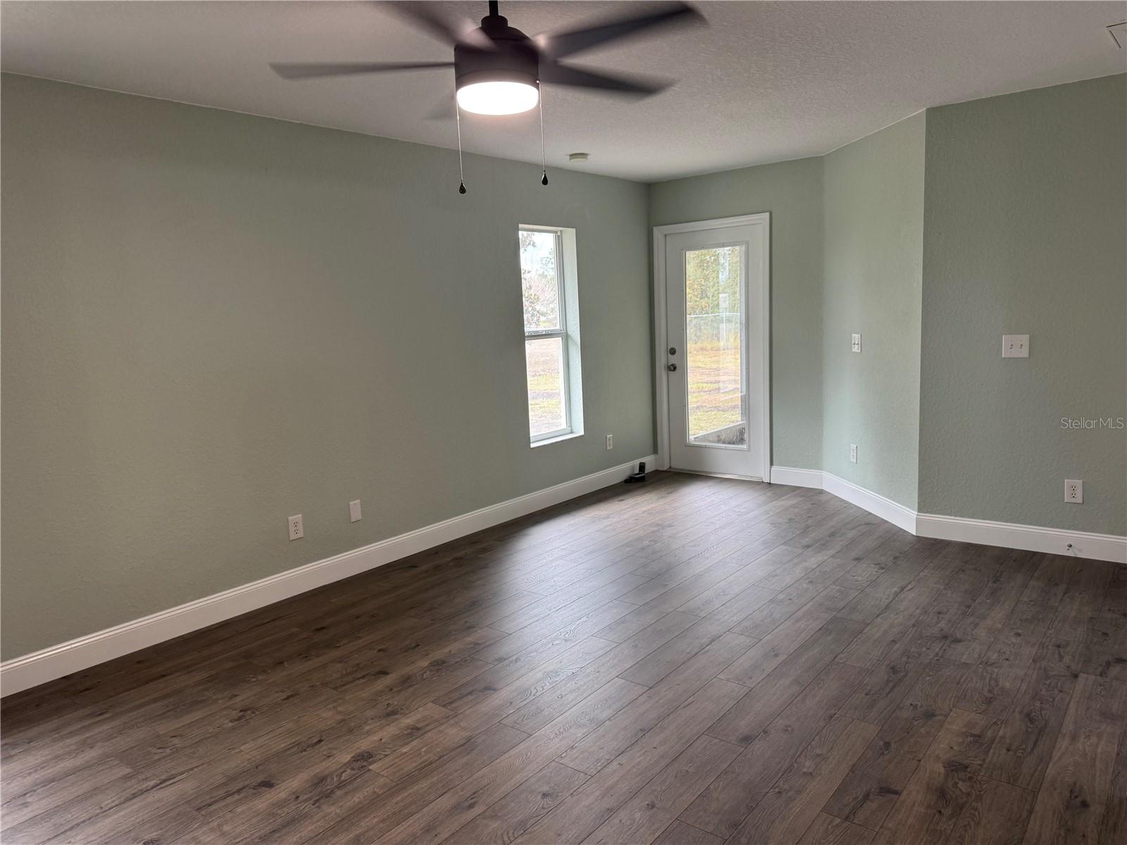 SILVER SPGS SHORES UN 17 - Residential