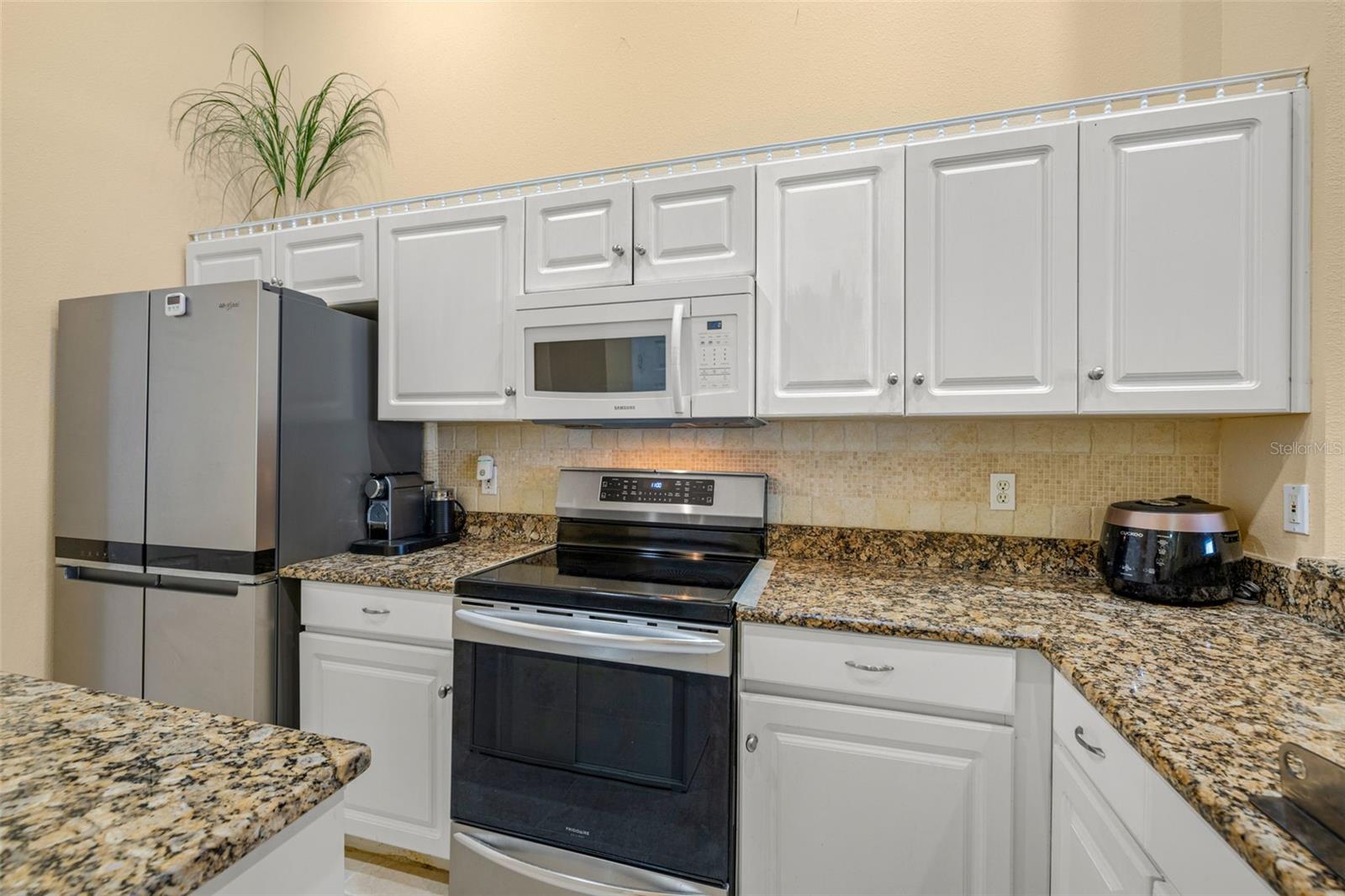 MEADOWOOD VILLAGE 9 OF MEADOWO - Residential