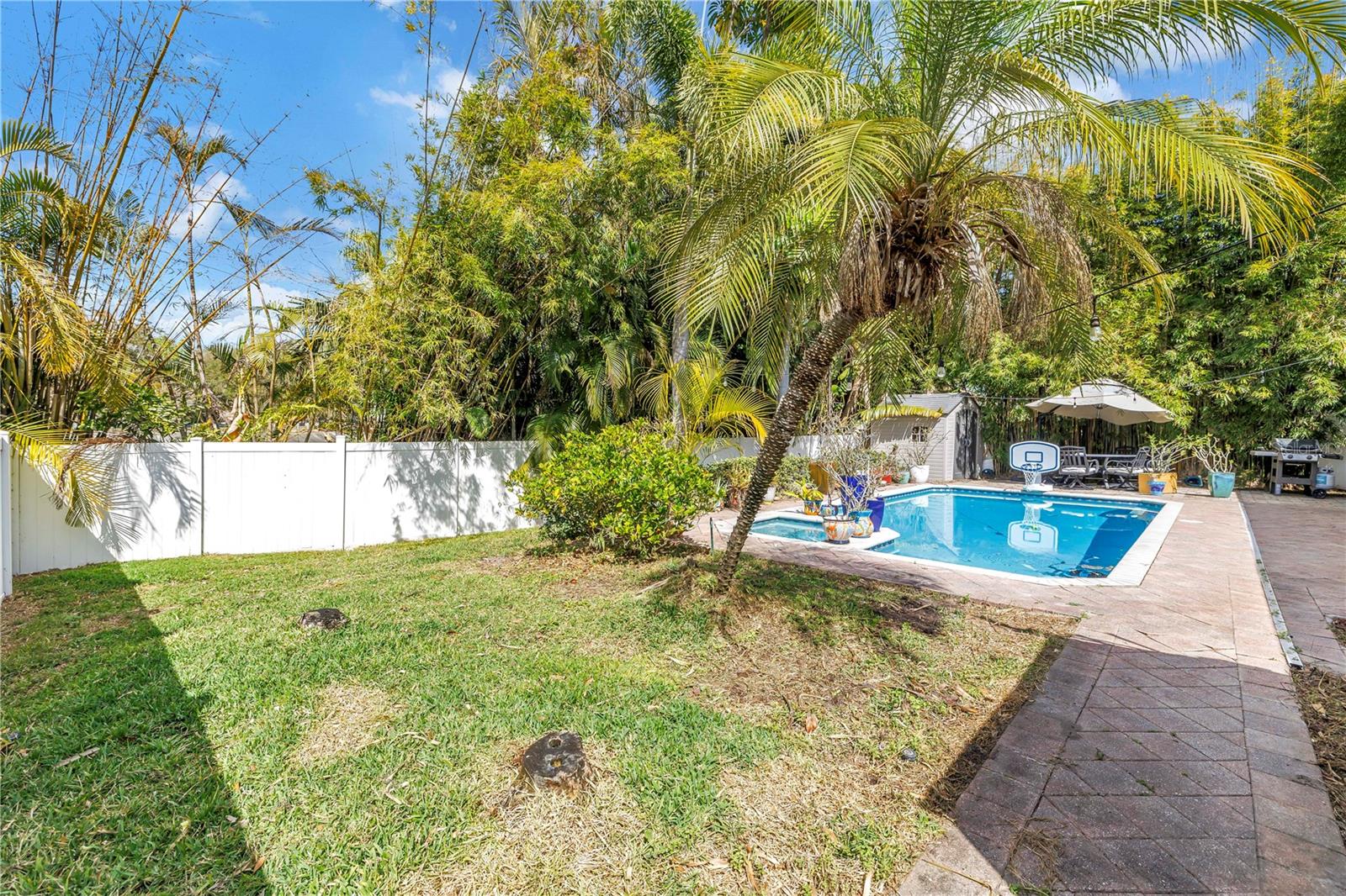 BONNIE GLYNN PH ONE-A - Residential