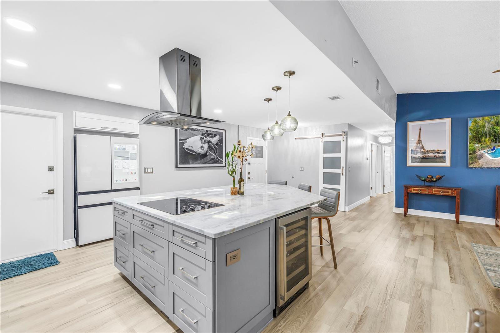 BONNIE GLYNN PH ONE-A - Residential