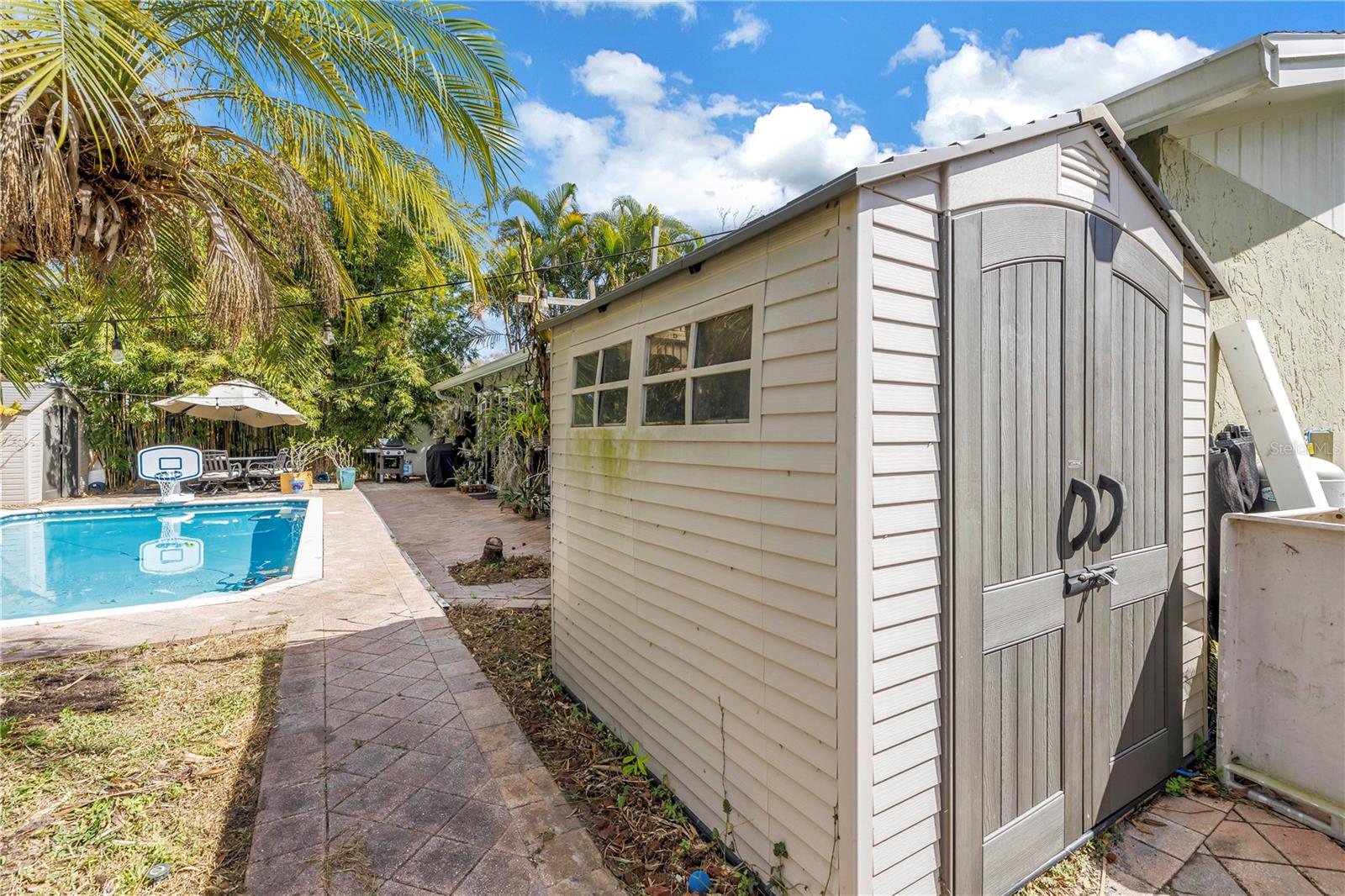 BONNIE GLYNN PH ONE-A - Residential