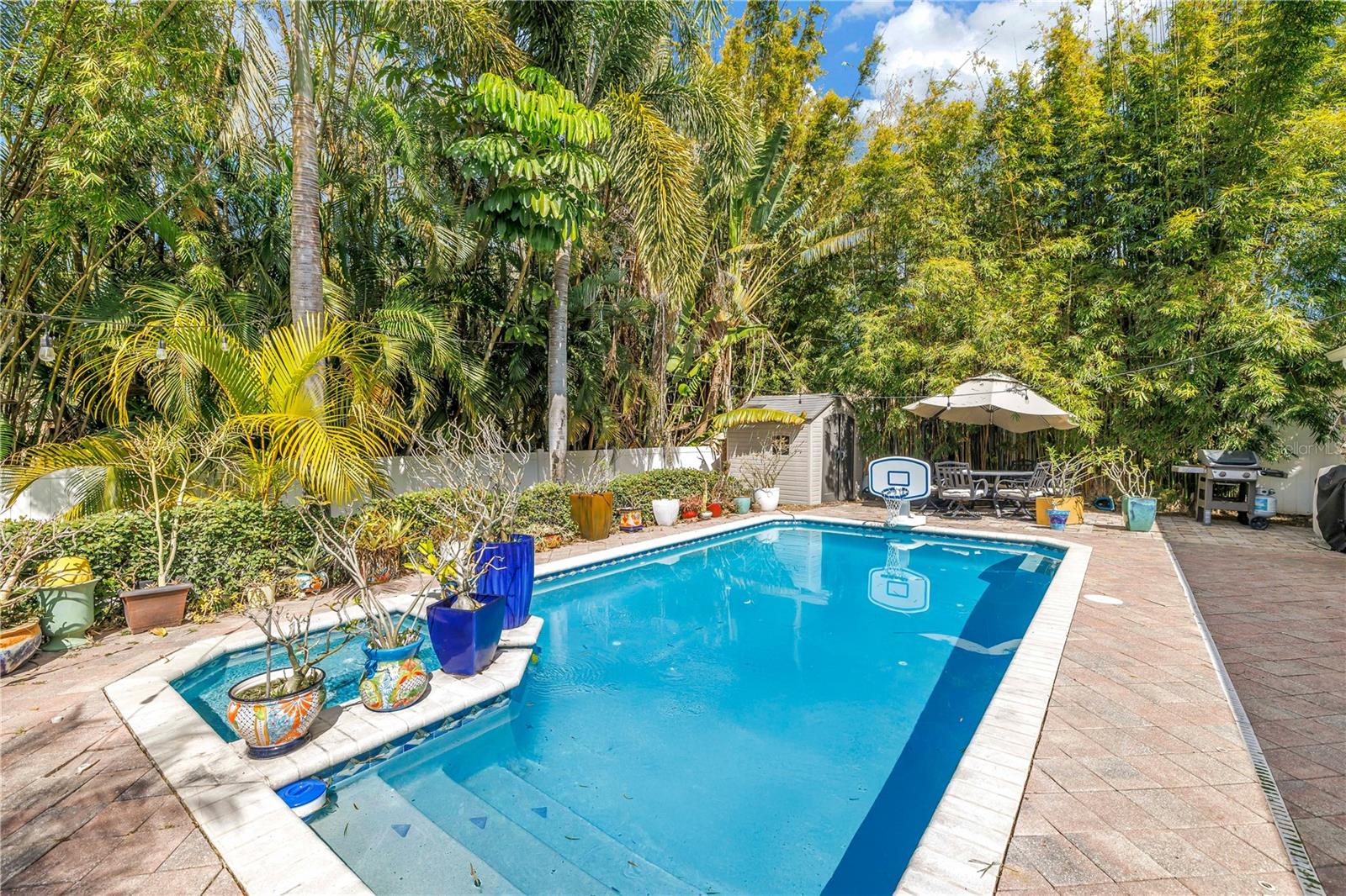 BONNIE GLYNN PH ONE-A - Residential