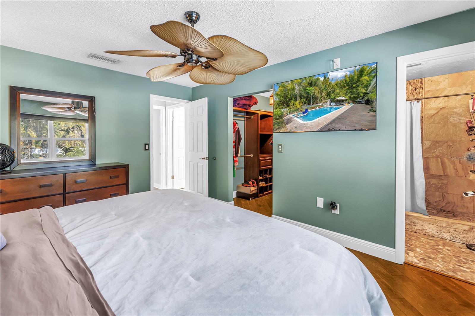 BONNIE GLYNN PH ONE-A - Residential