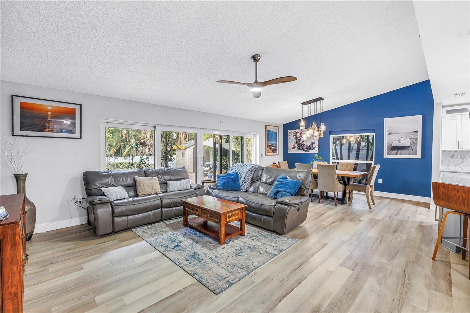 BONNIE GLYNN PH ONE-A - Residential