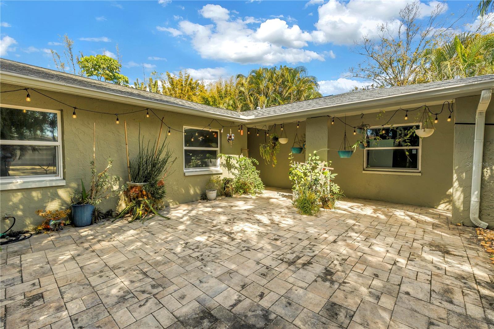 BONNIE GLYNN PH ONE-A - Residential