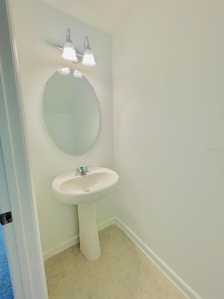 TEMPLES XING - Residential Lease