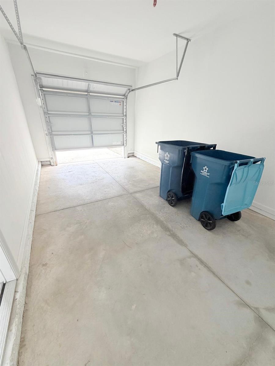 TEMPLES XING - Residential Lease