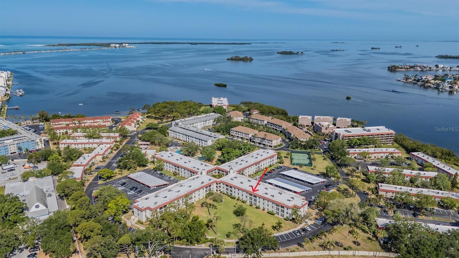 MEDITERRANEAN MANORS - Residential