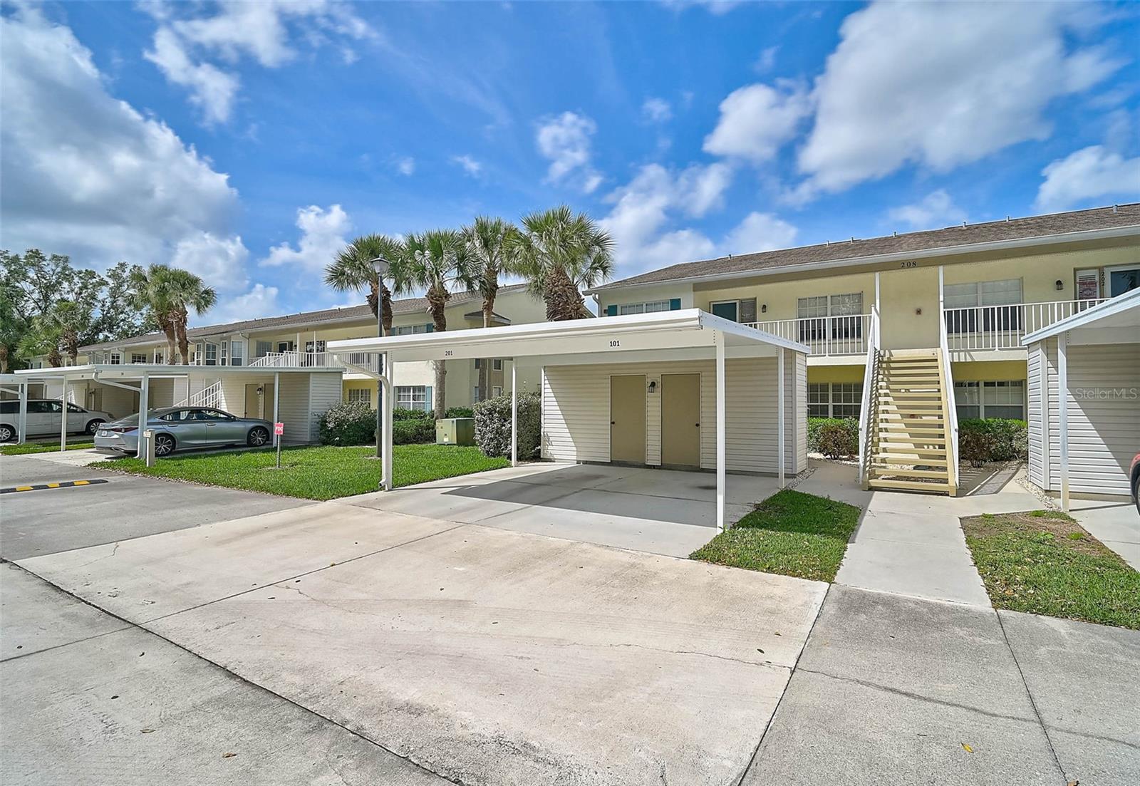 208 SILVER LAKE DRIVE 101