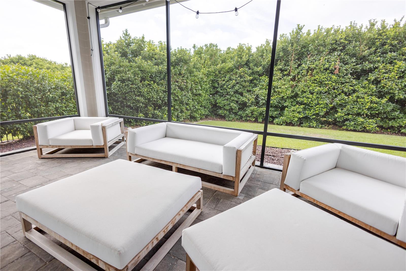 OAKMONT PH 2 PB 32 PG 30 - Residential