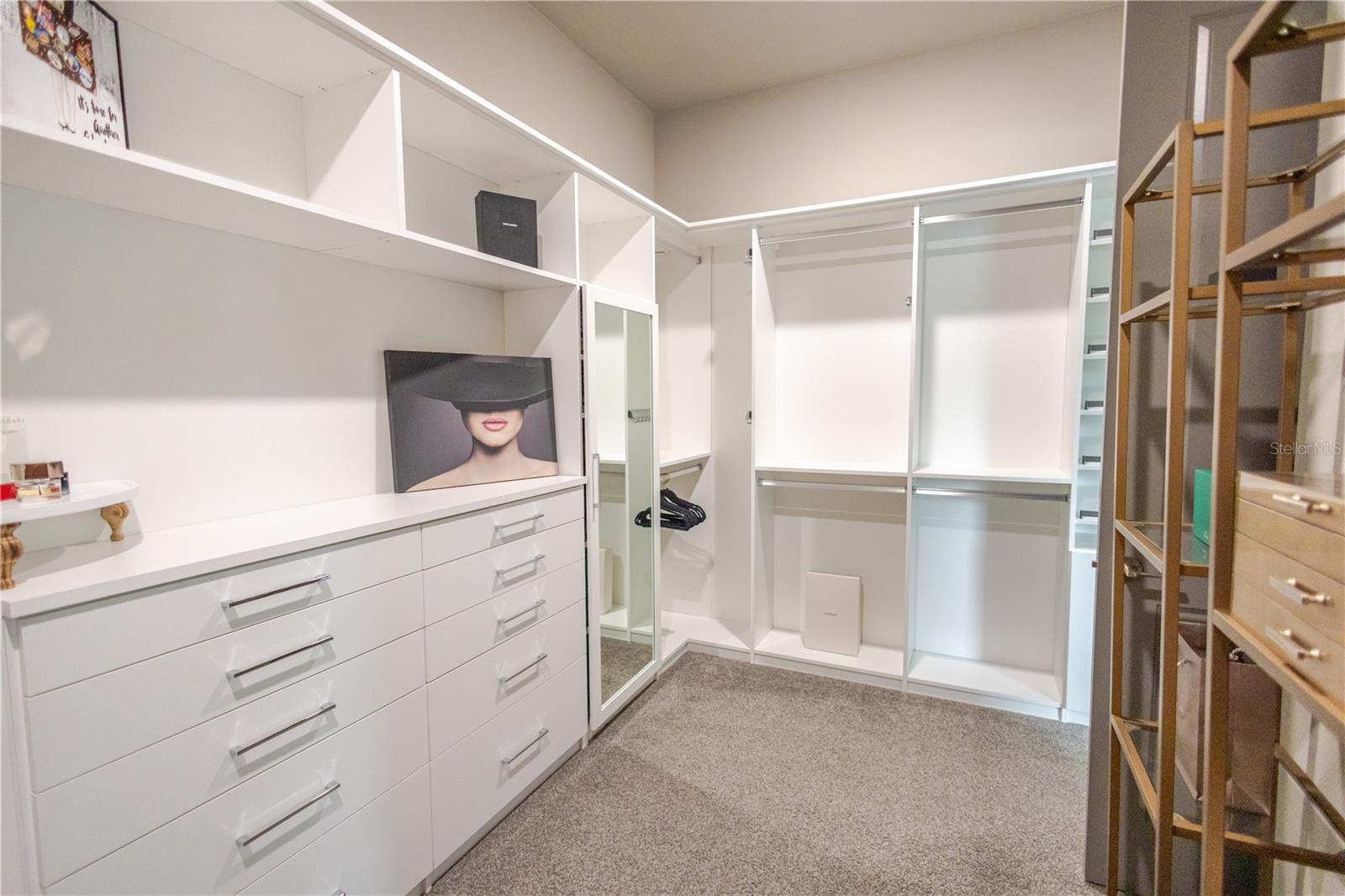 OAKMONT PH 2 PB 32 PG 30 - Residential