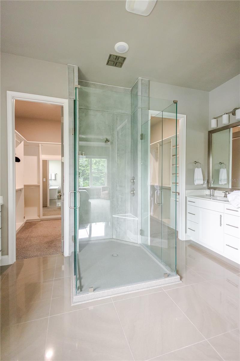 OAKMONT PH 2 PB 32 PG 30 - Residential