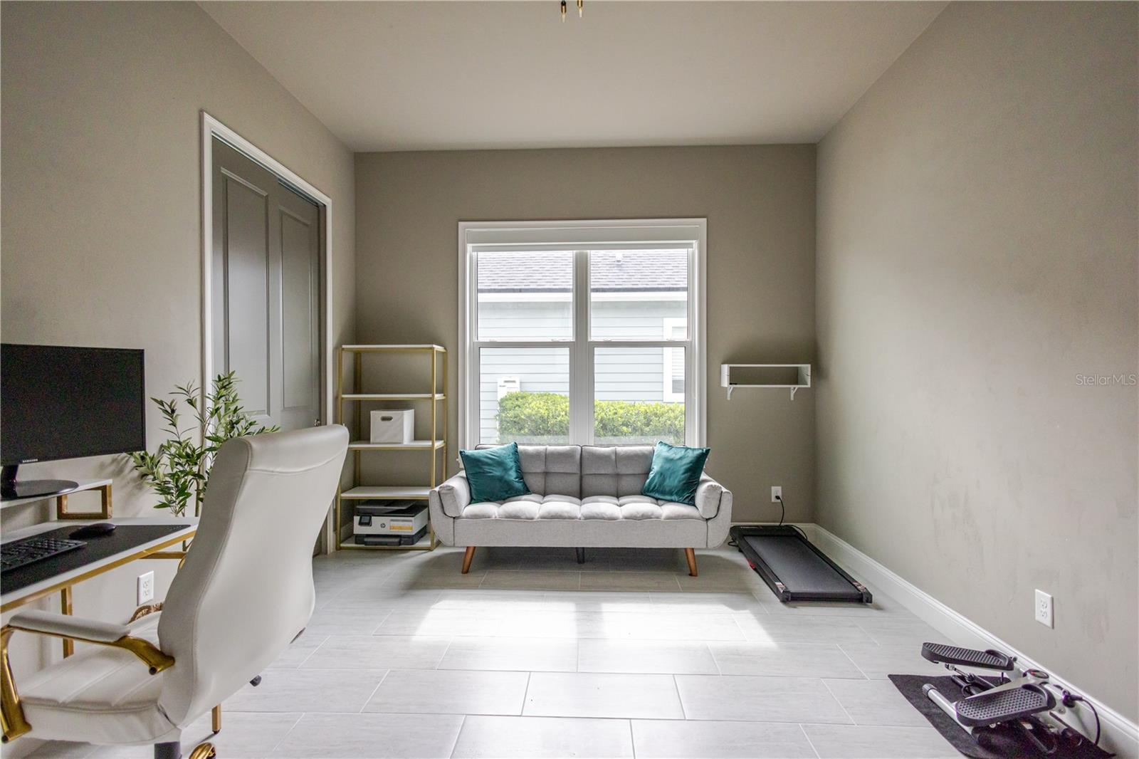 OAKMONT PH 2 PB 32 PG 30 - Residential