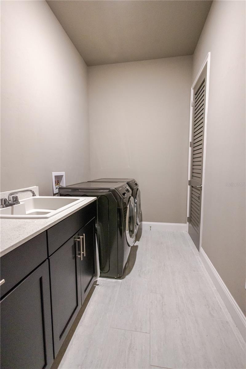 OAKMONT PH 2 PB 32 PG 30 - Residential