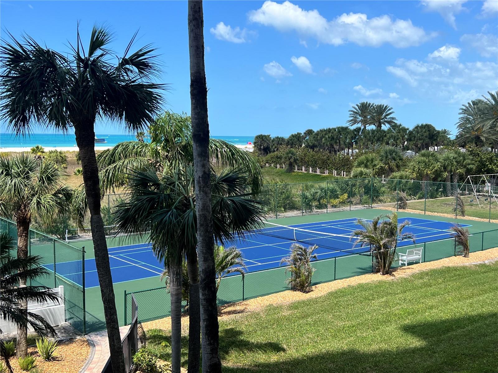 LANDMARK TOWERS 1 - Residential