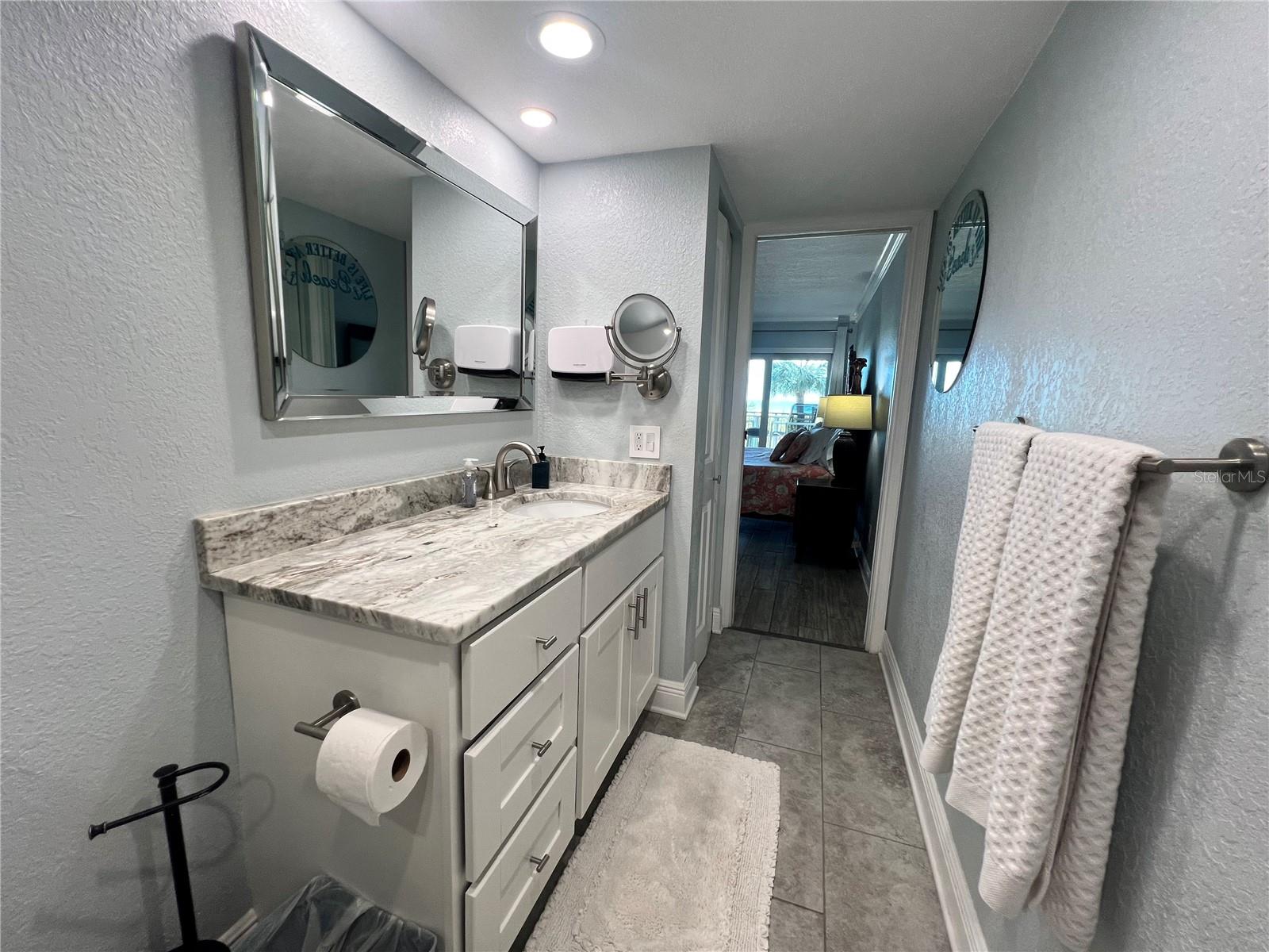 LANDMARK TOWERS 1 - Residential