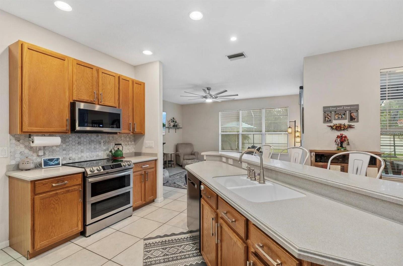 VILLAGES/PINE TREE SPRUCE PINE - Residential Lease