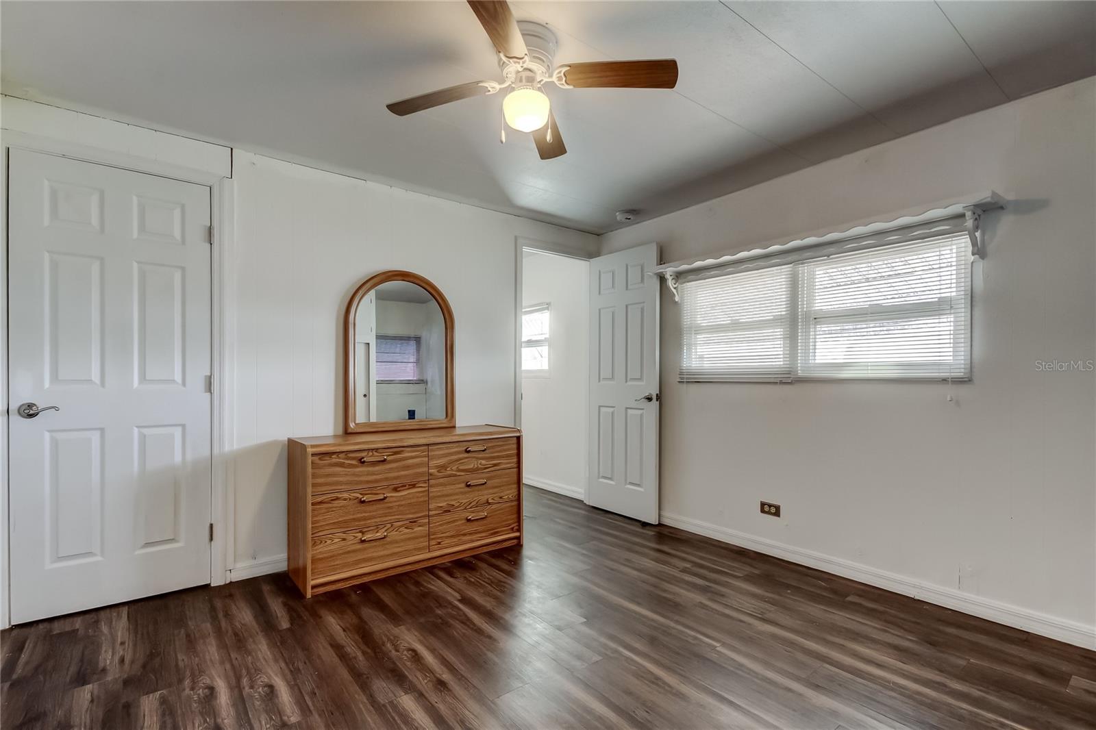 TARPON SHORES MOBILE HOME VILLAGE UNREC - Residential