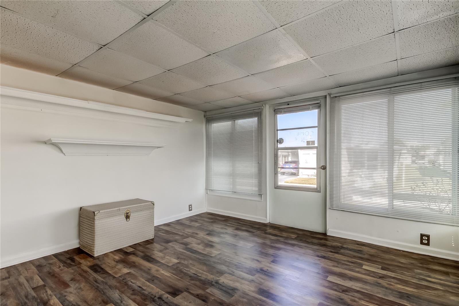 TARPON SHORES MOBILE HOME VILLAGE UNREC - Residential