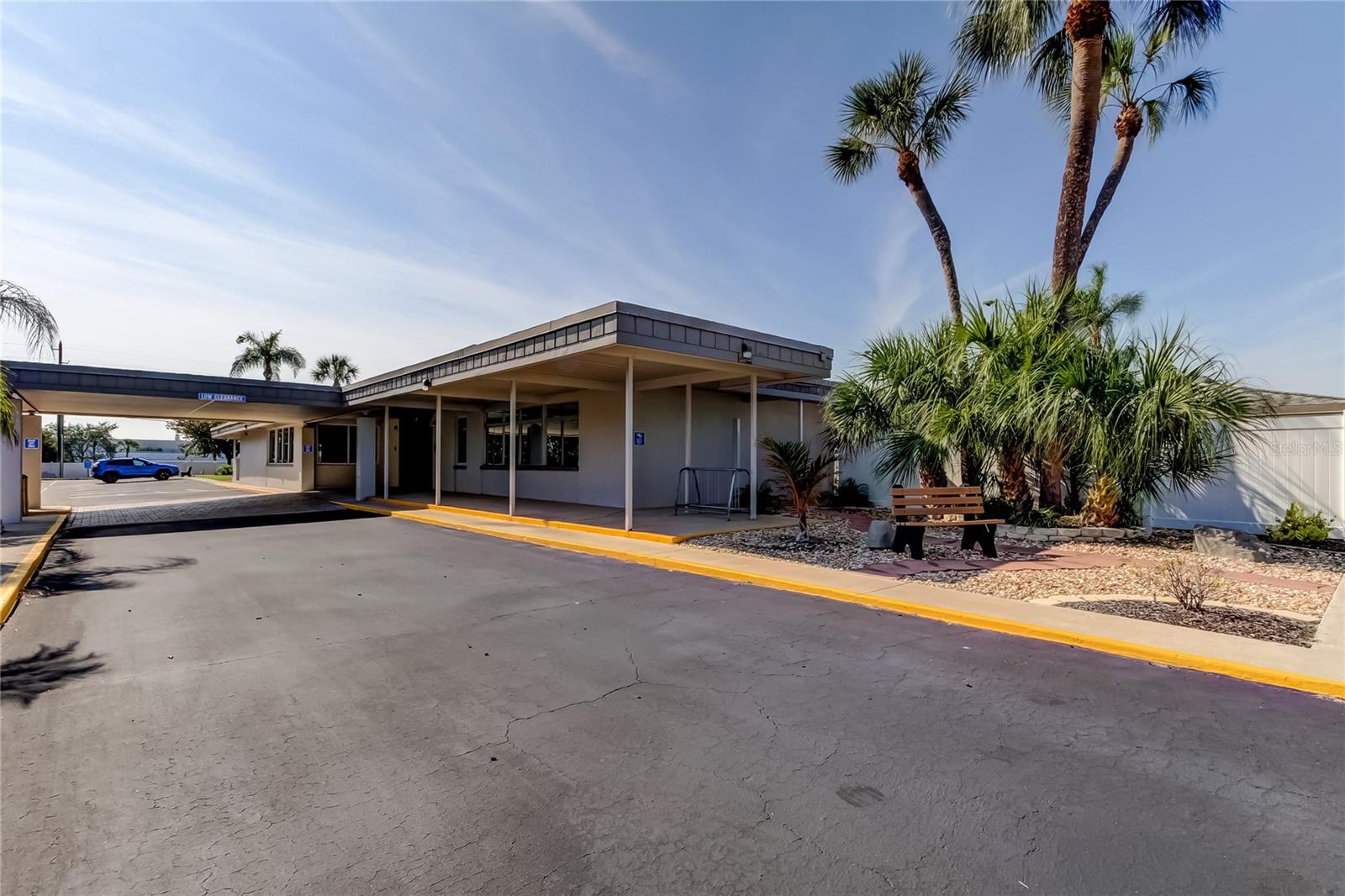 TARPON SHORES MOBILE HOME VILLAGE UNREC - Residential