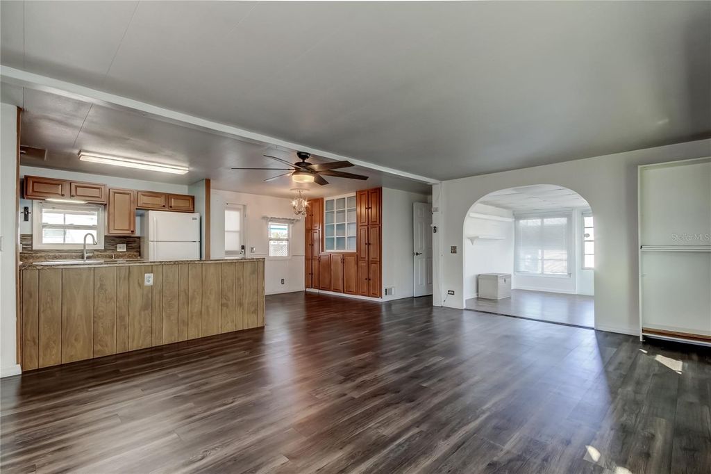 Photo of 7 Drury Lane, Tarpon Springs, FL 34689 (MLS # TB8451969)