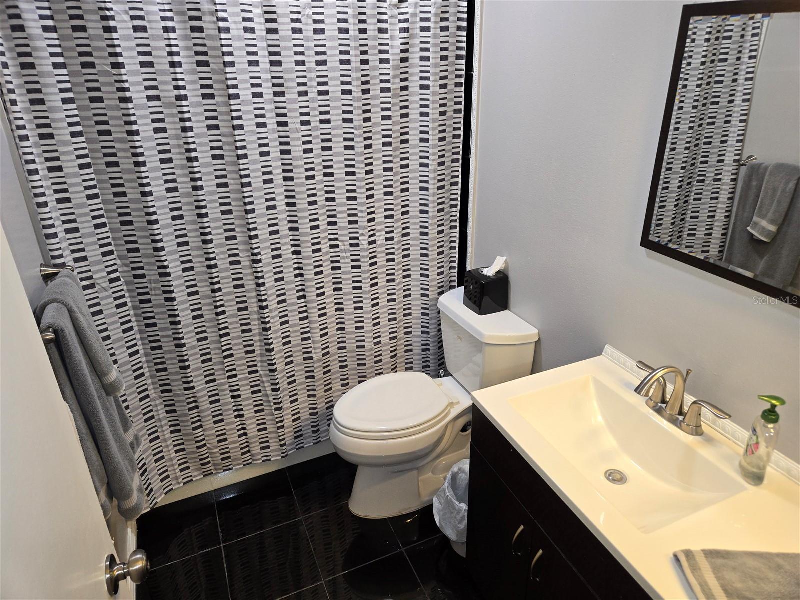 LAKES VILLAS CONDO I - Residential