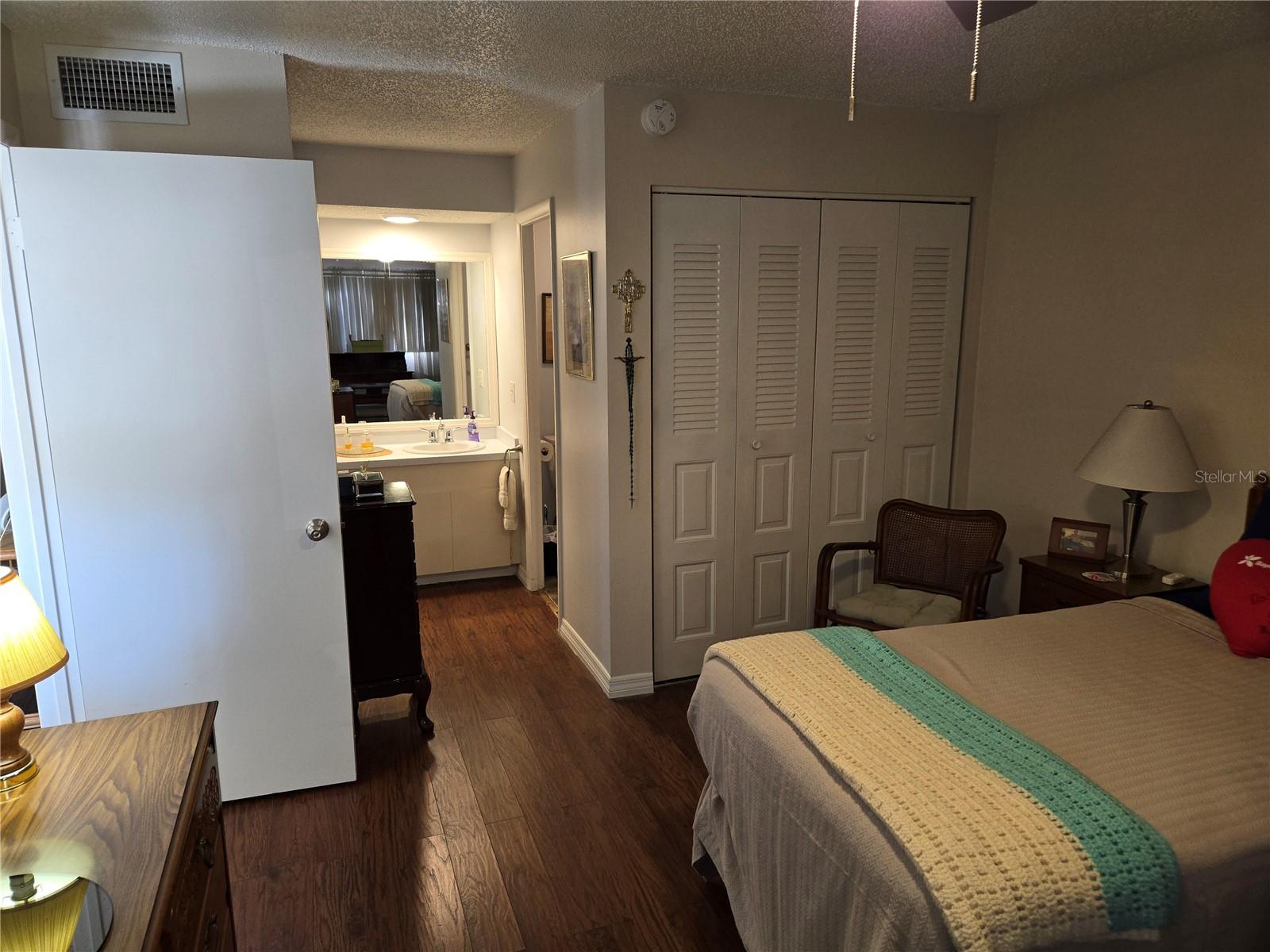 LAKES VILLAS CONDO I - Residential