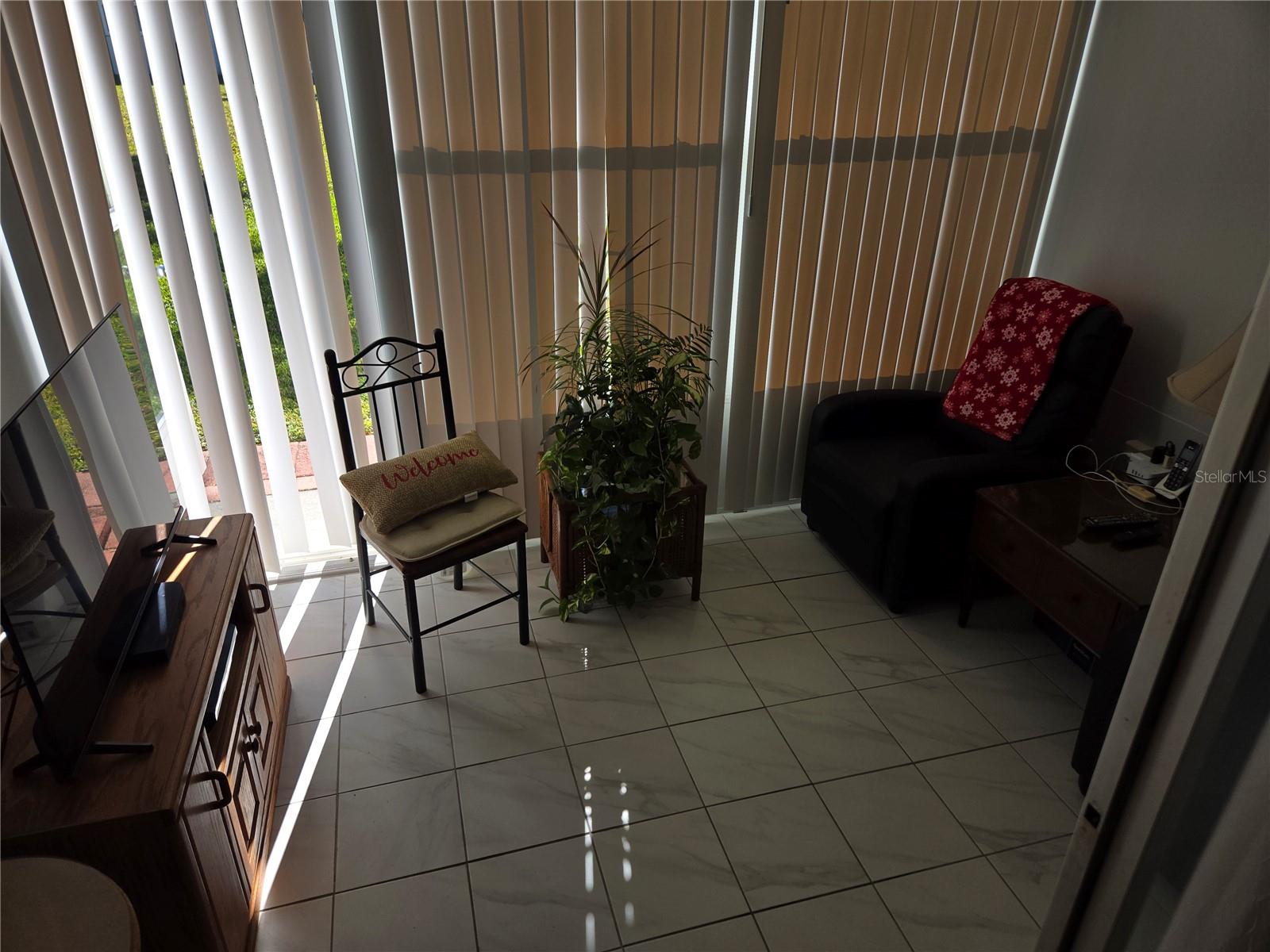 LAKES VILLAS CONDO I - Residential