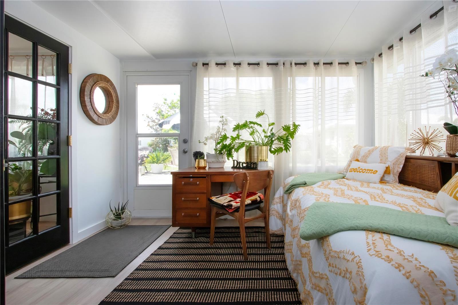 RIVER ISLES - Residential