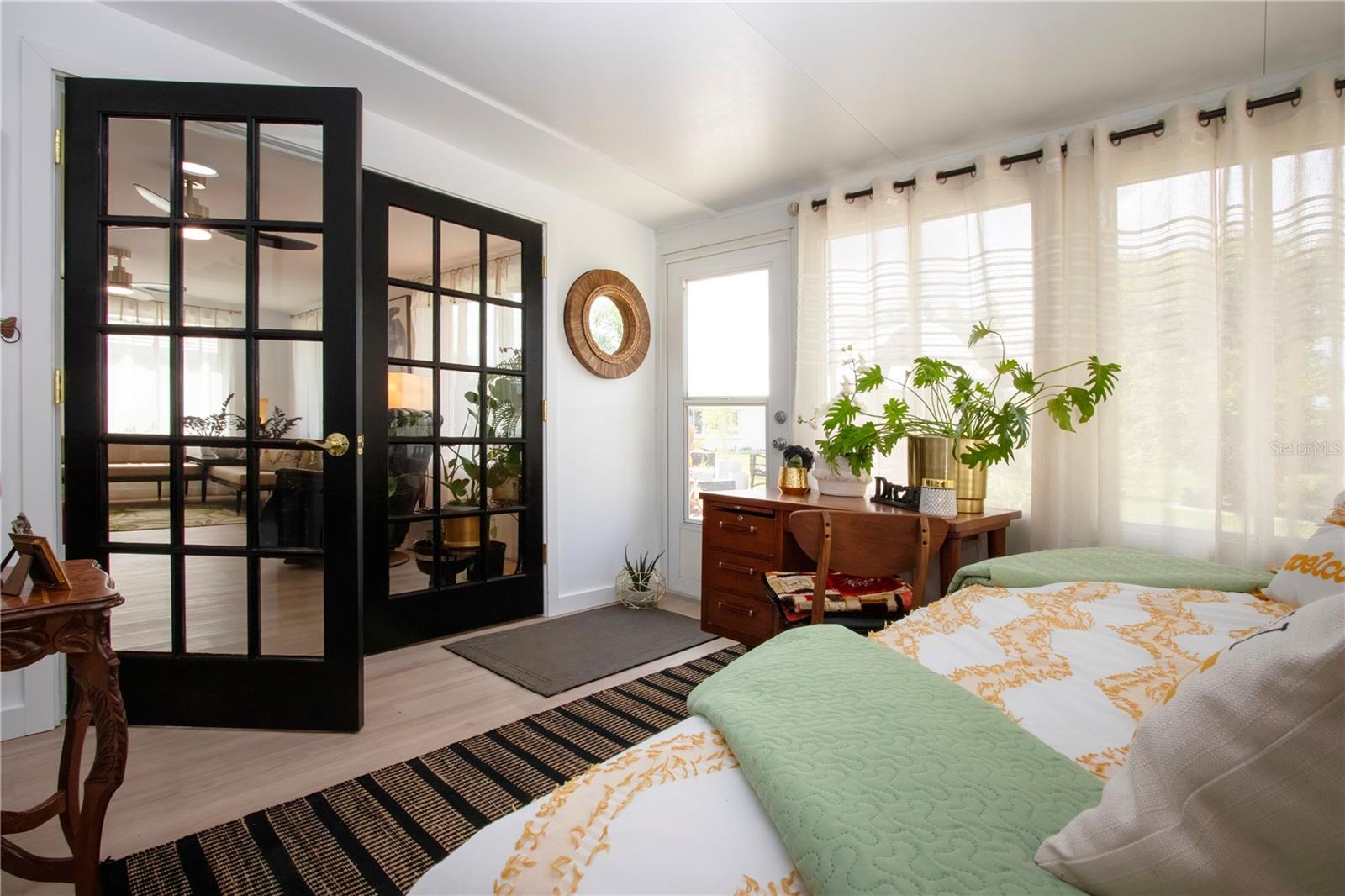 RIVER ISLES - Residential