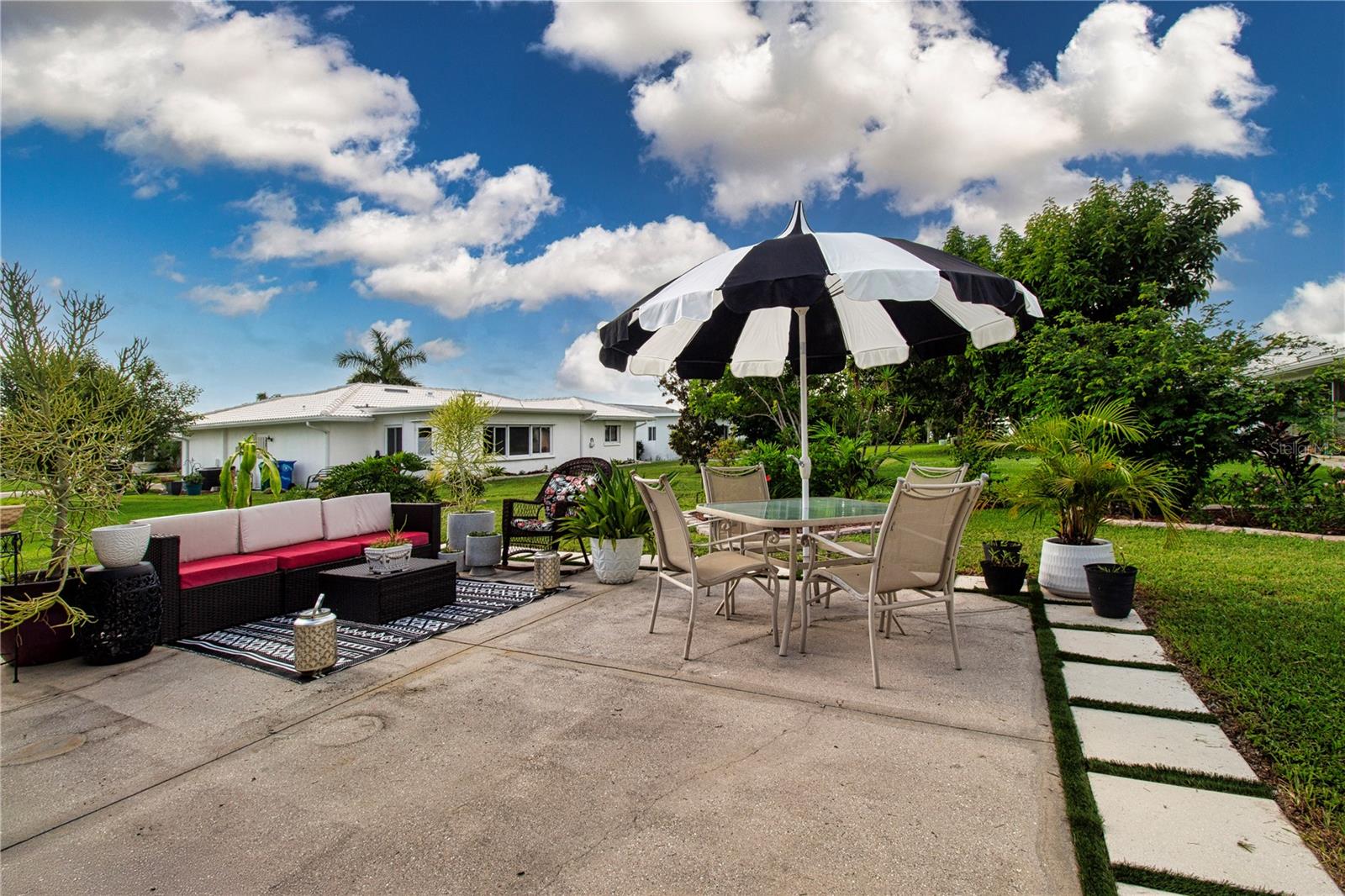 RIVER ISLES - Residential