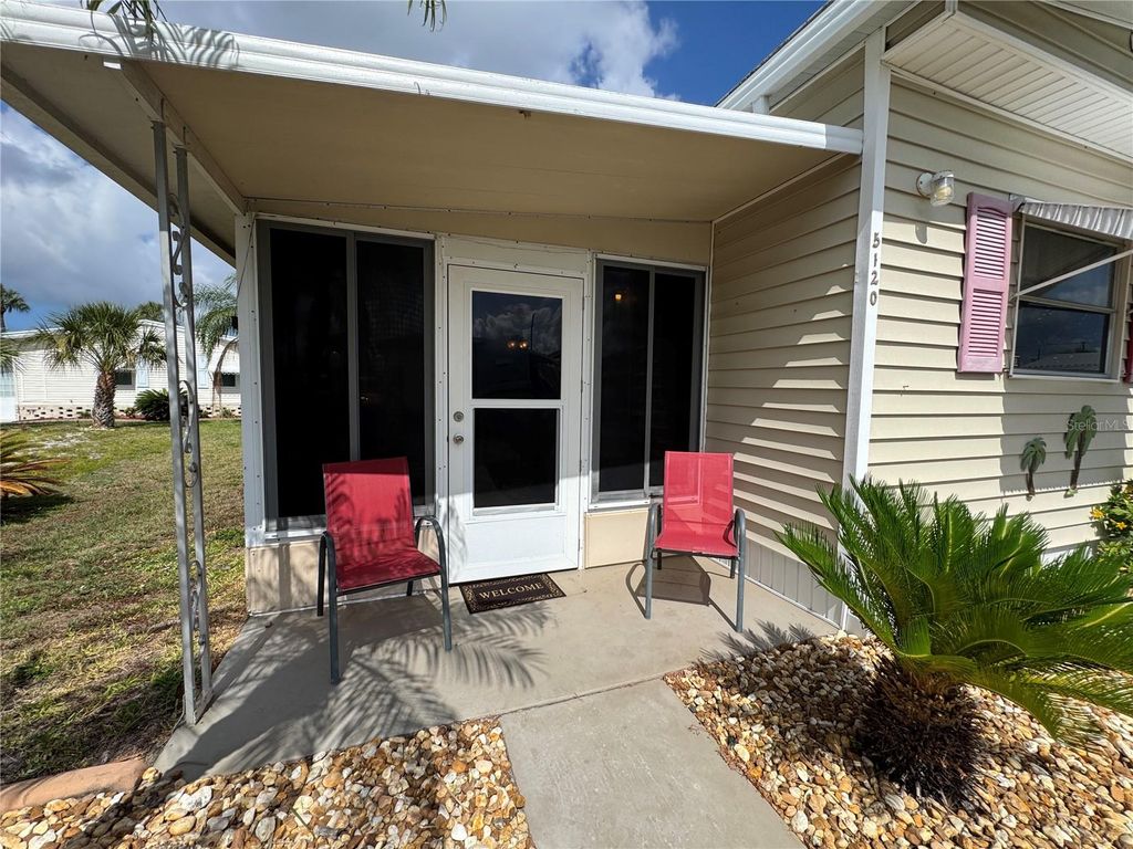 Photo of 5120 8 A Street E, Bradenton, FL 34203 (MLS # N6144274)