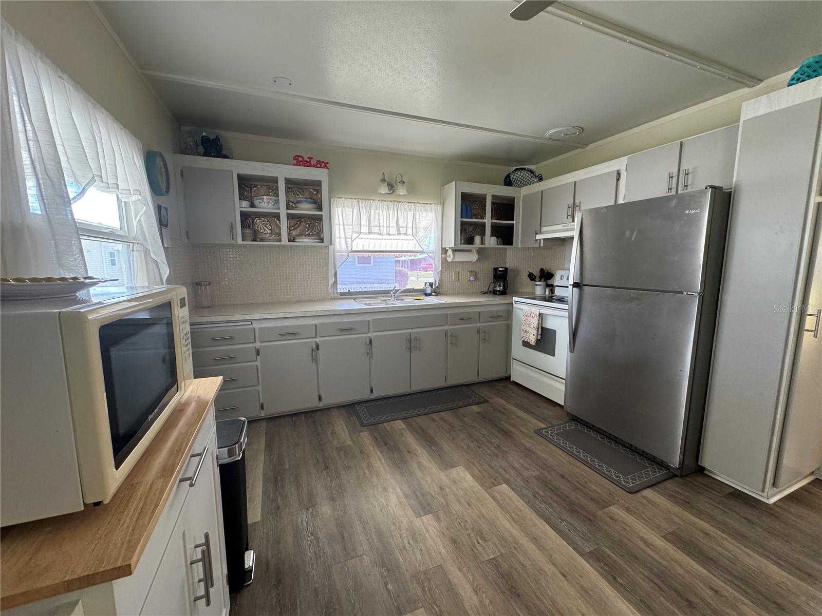 GOLF LAKES RESIDENTS CO-OP - Residential