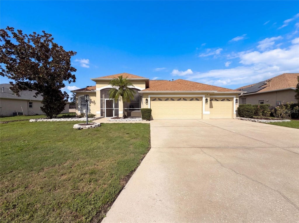 Photo of 7414 39th Court E, Sarasota, FL 34243 (MLS # O6437206)