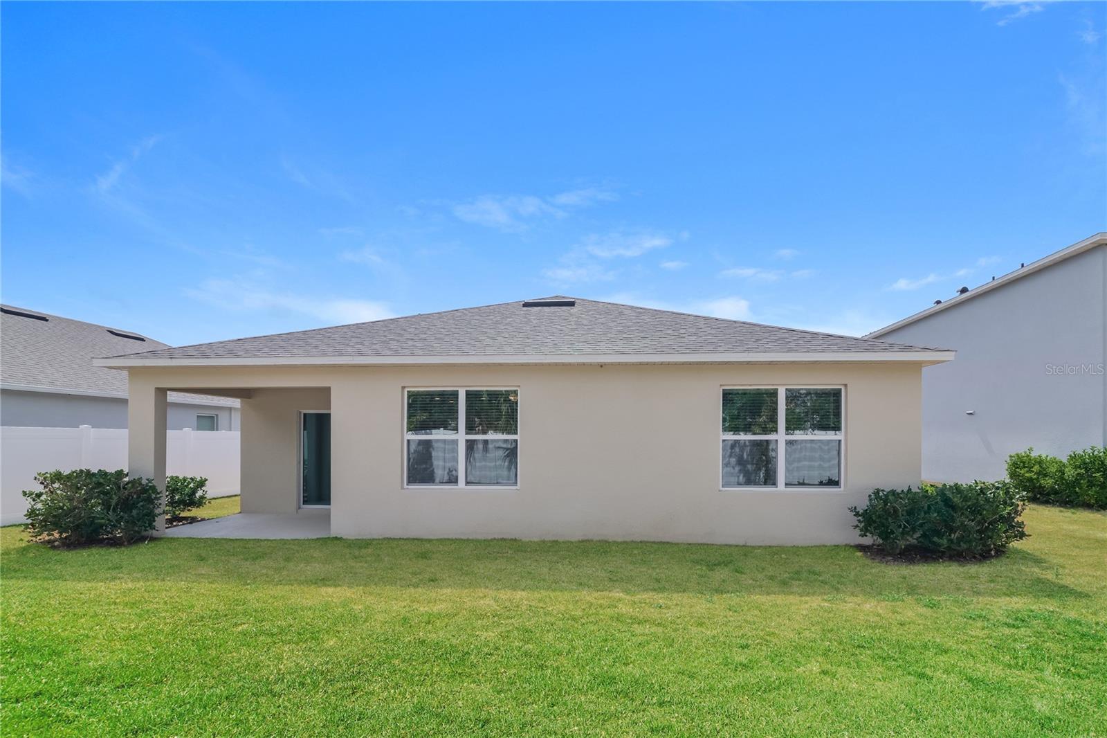 SUMMERVIEW/WOLF CRK RDG PH 2B- - Residential Lease