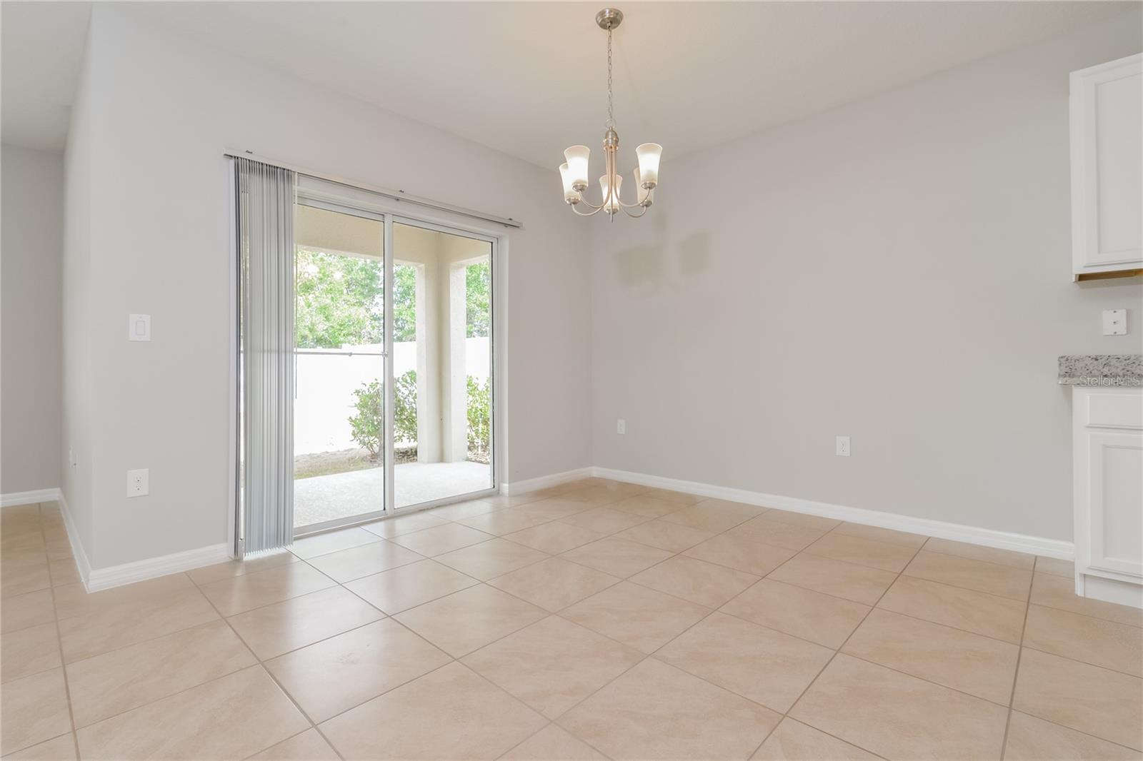SUMMERVIEW/WOLF CRK RDG PH 2B- - Residential Lease