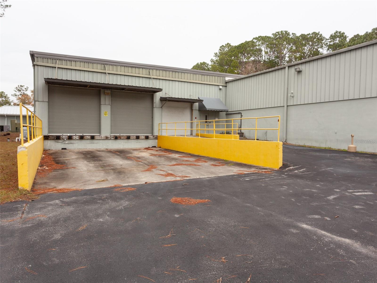 PINE LAKES INDUS PARK - Commercial Sale