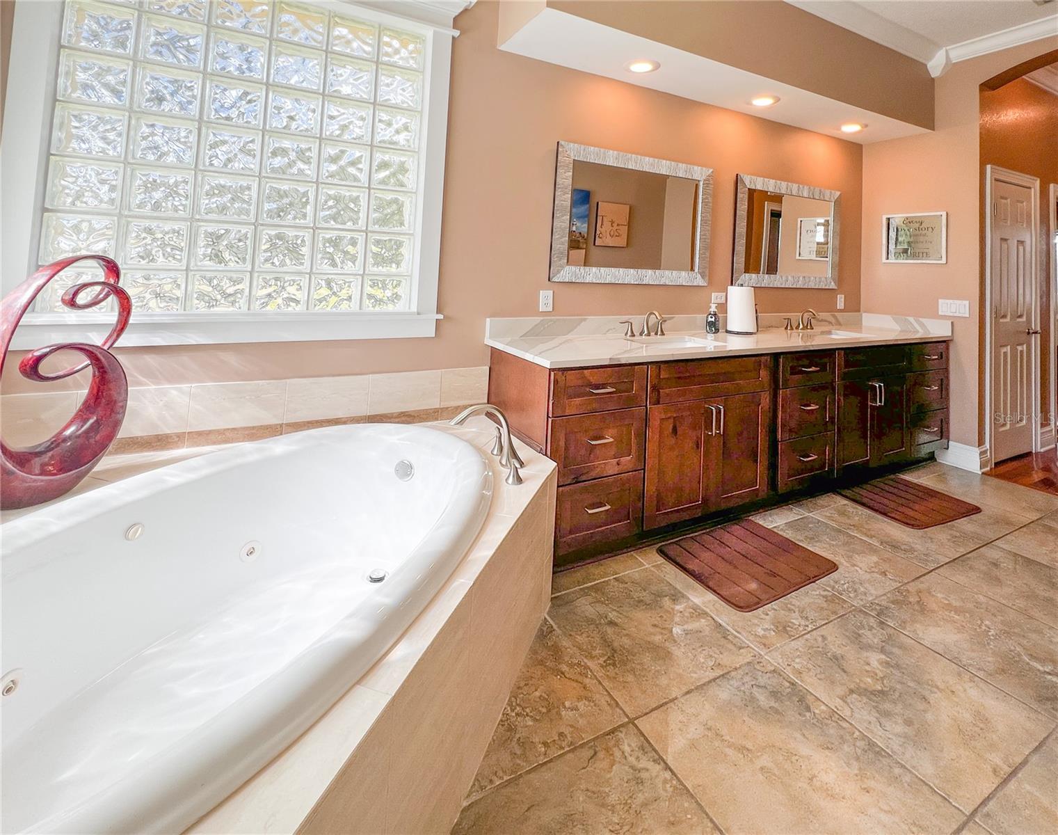 HOMESTEADS SADDLEWOOD - Residential