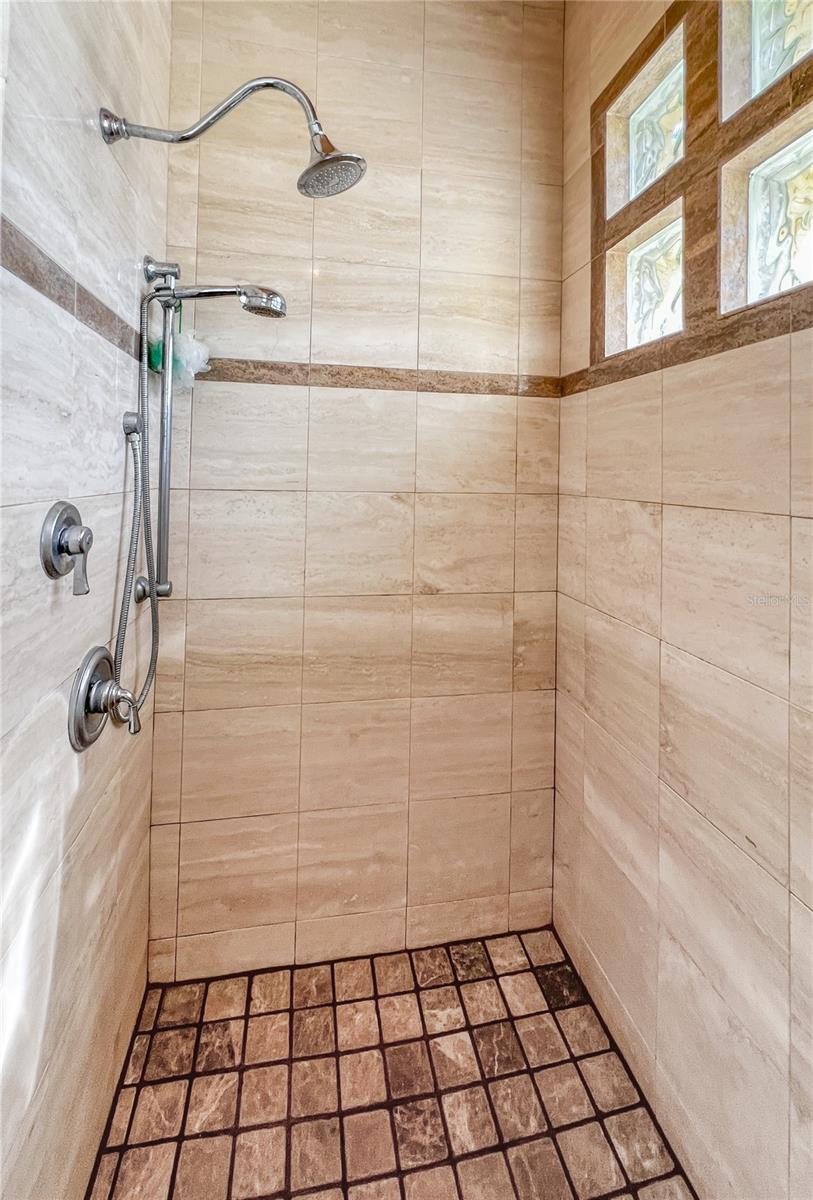 HOMESTEADS SADDLEWOOD - Residential