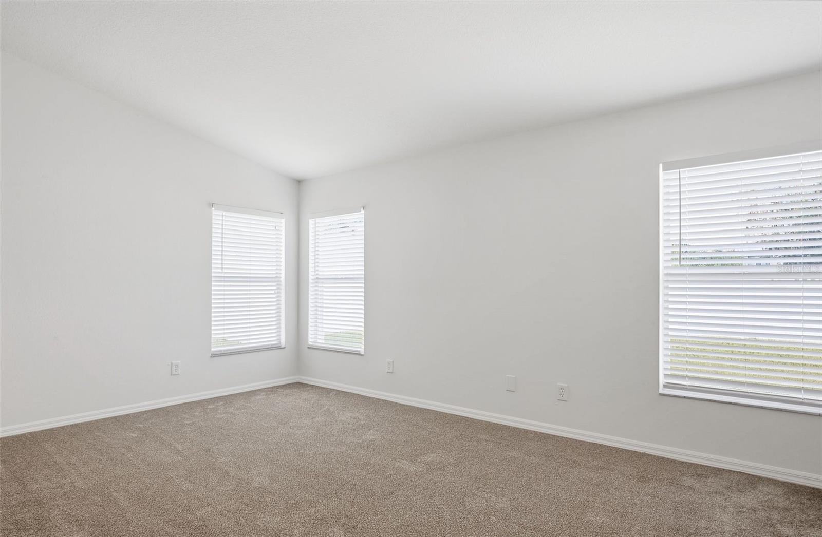 NEW RIVER LAKES PH C2 - Residential