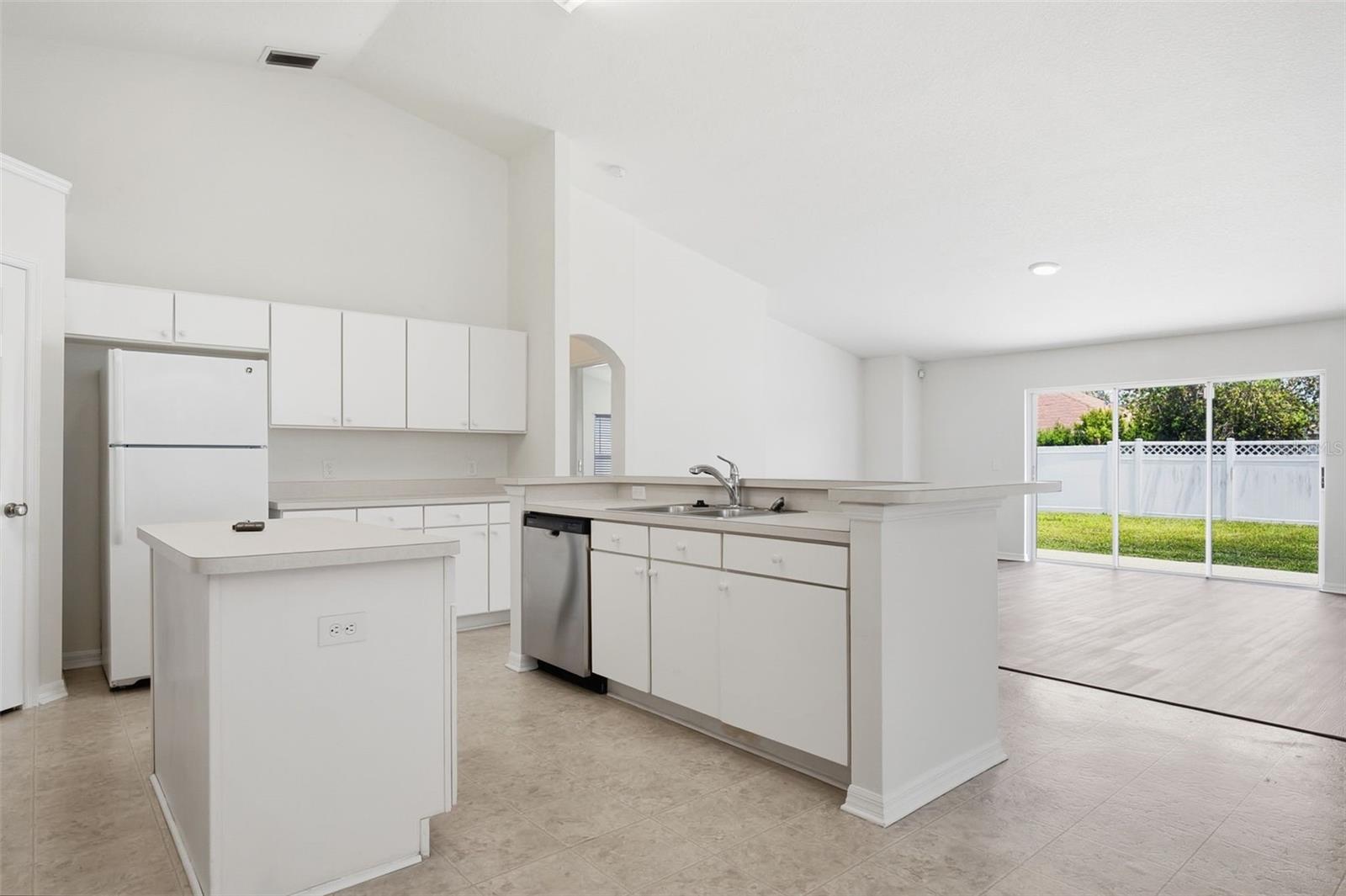 NEW RIVER LAKES PH C2 - Residential