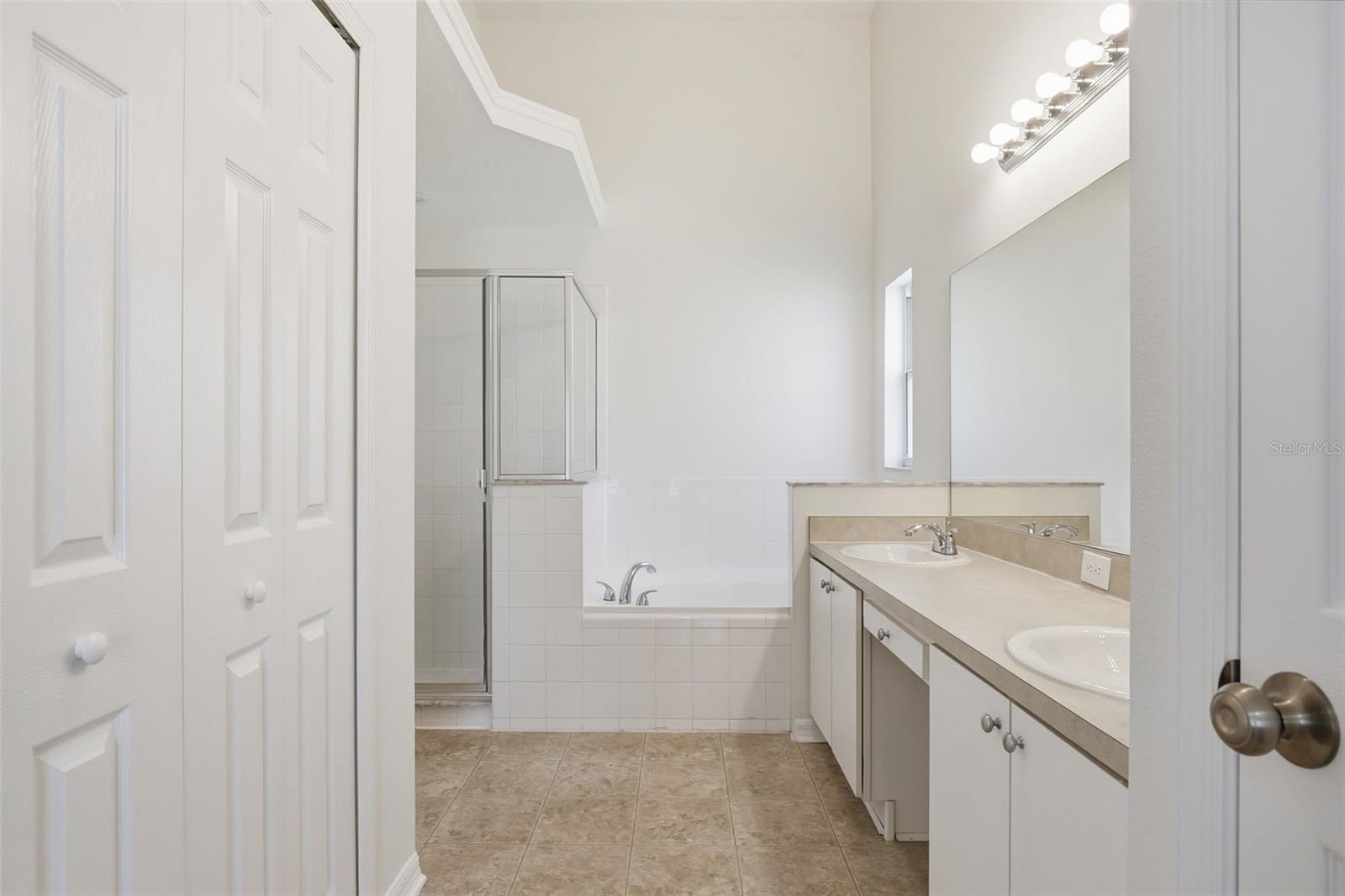 NEW RIVER LAKES PH C2 - Residential