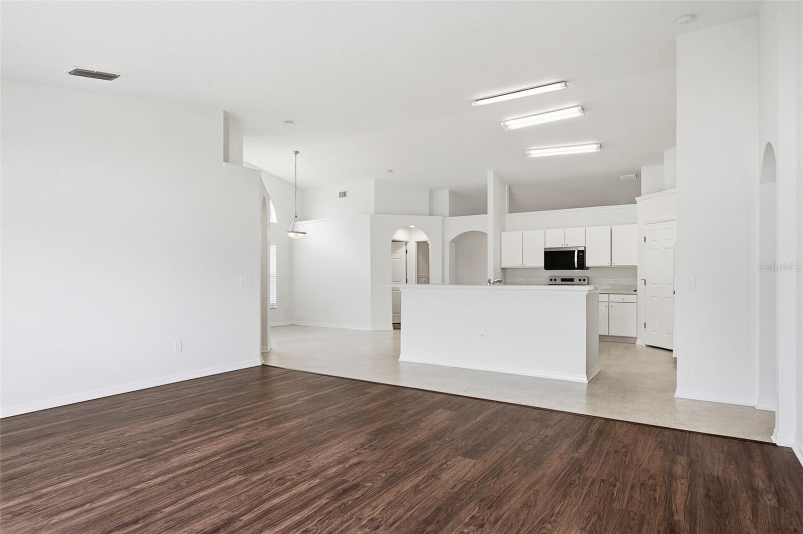 NEW RIVER LAKES PH C2 - Residential
